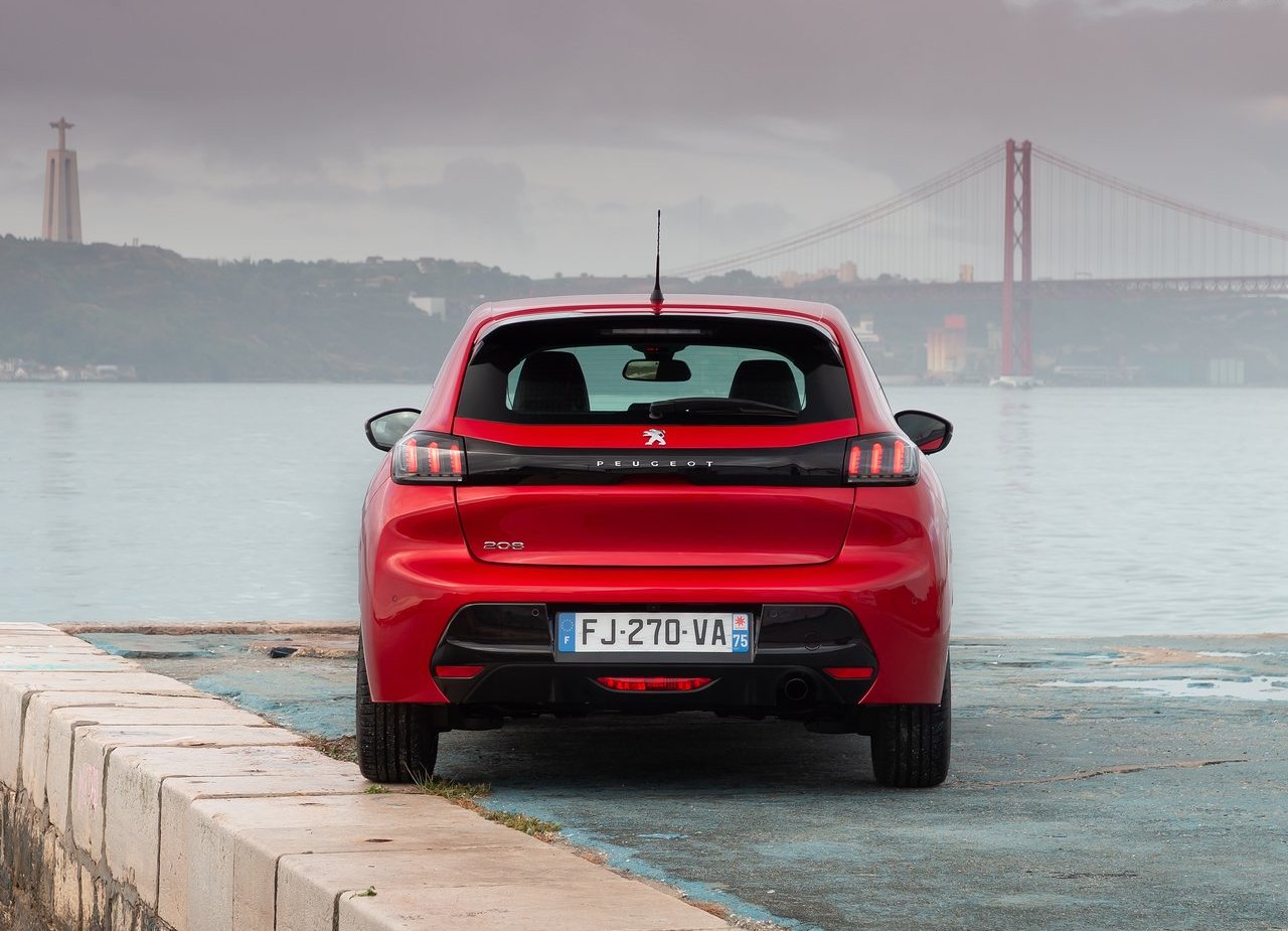 PEUGEOT 208, foto 117