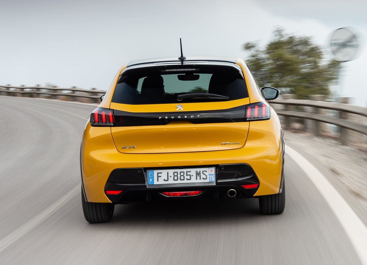 PEUGEOT 208, foto 121