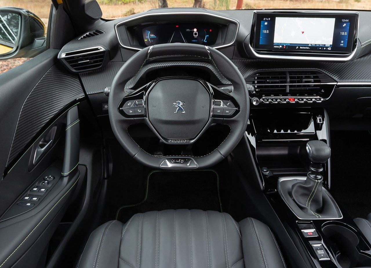 PEUGEOT 208, foto 139