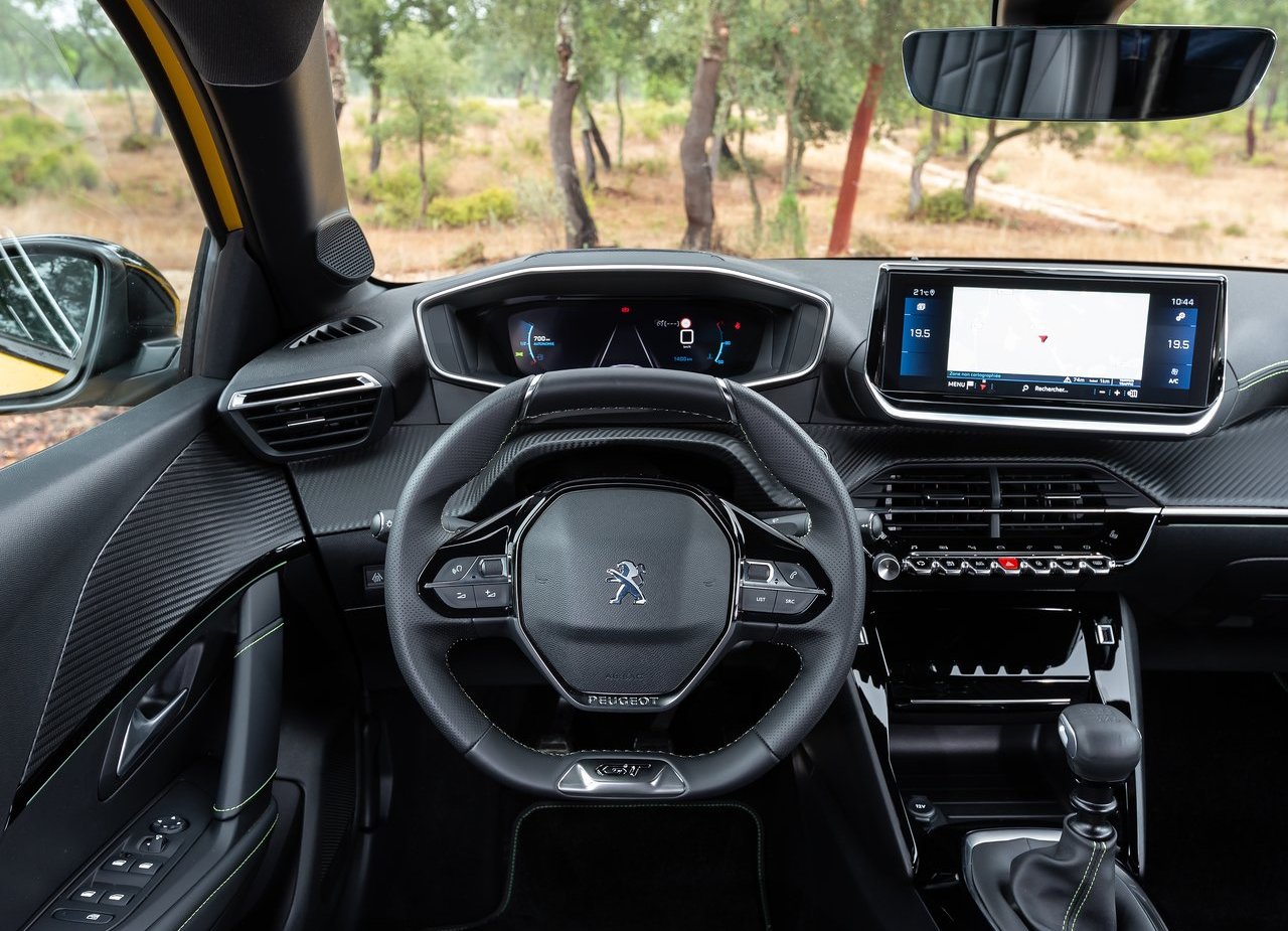 PEUGEOT 208, foto 140