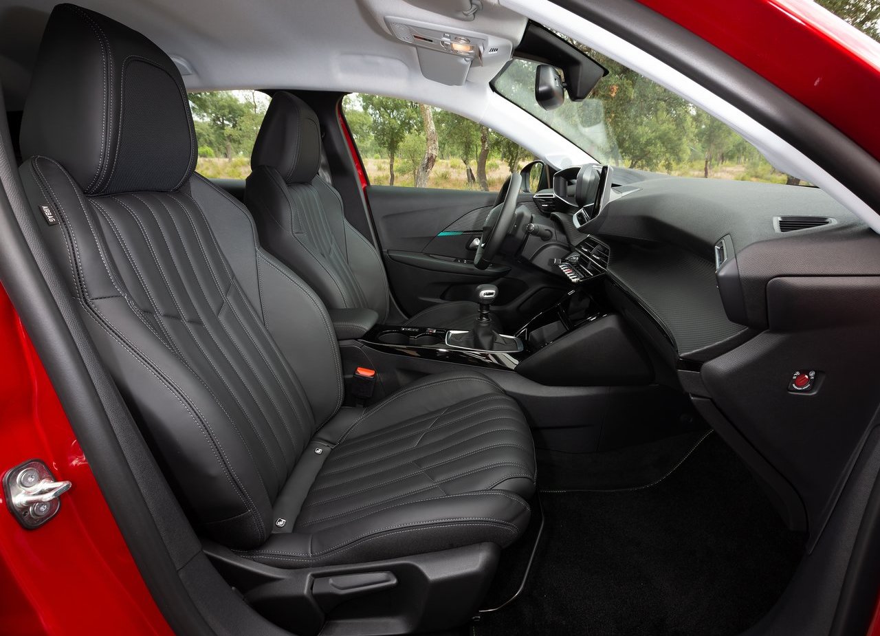 PEUGEOT 208, foto 147