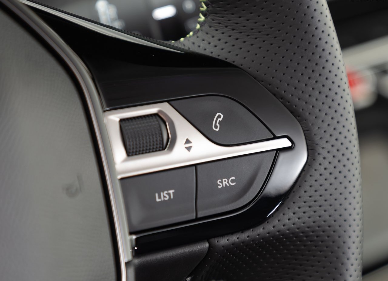 PEUGEOT 208, foto 158