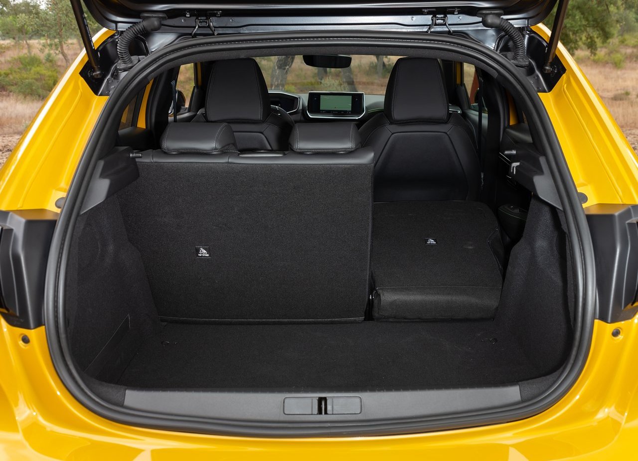 PEUGEOT 208, foto 177