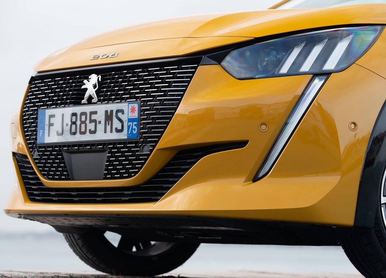 PEUGEOT 208, foto 181