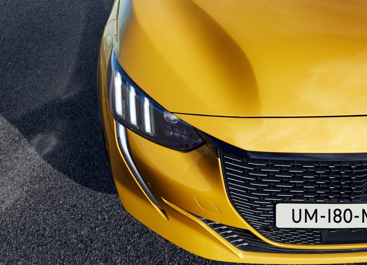 PEUGEOT 208, foto 184