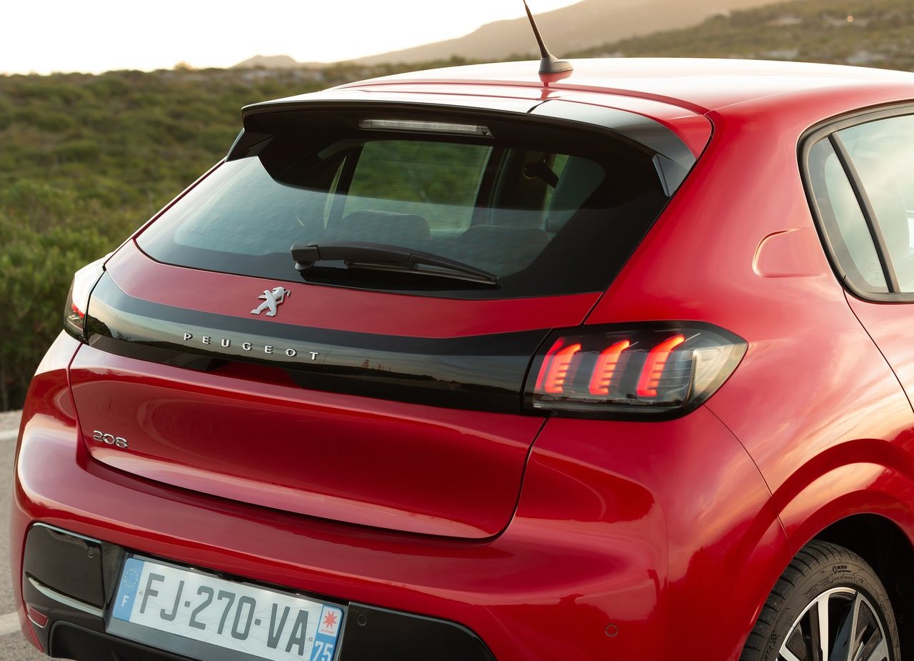 PEUGEOT 208, foto 190