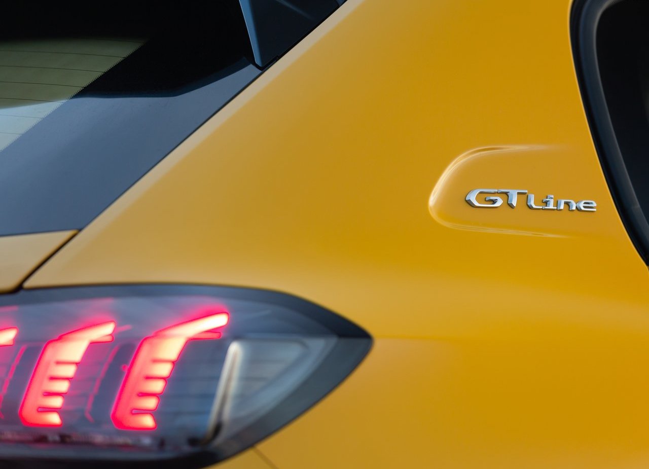 PEUGEOT 208, foto 197
