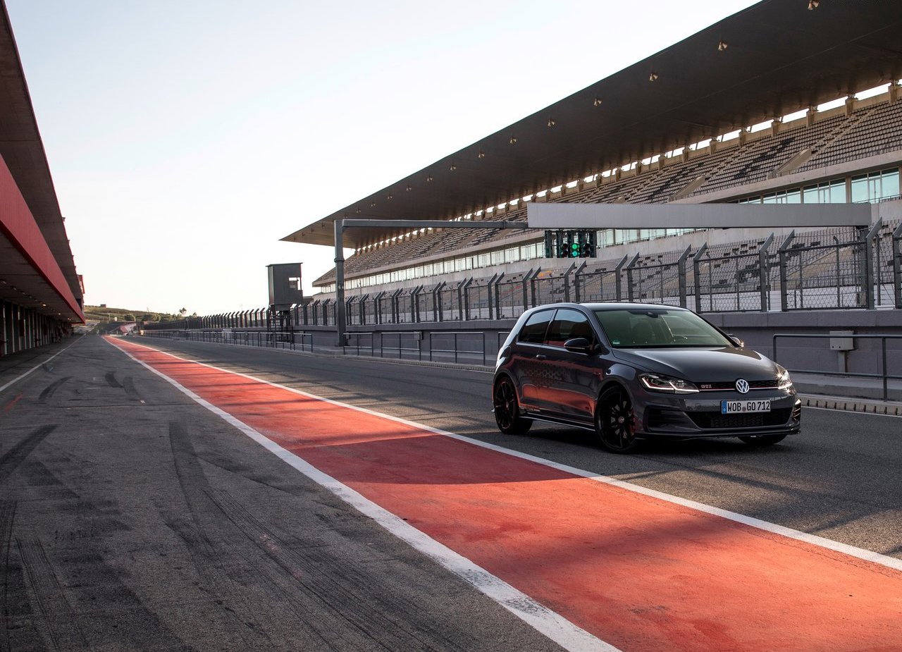 2019 - VOLKSWAGEN GOLF GTI TCR, foto 4