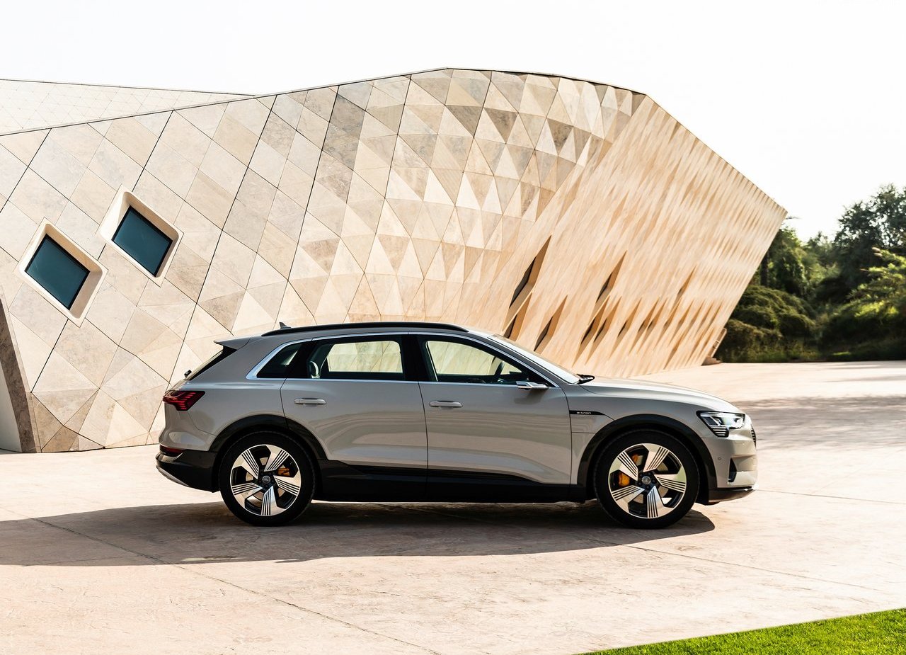 2020 - AUDI E-TRON EU VERSION, foto 88