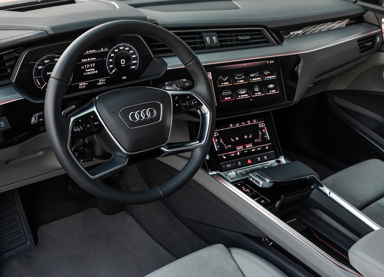 2020 - AUDI E-TRON EU VERSION, foto 207