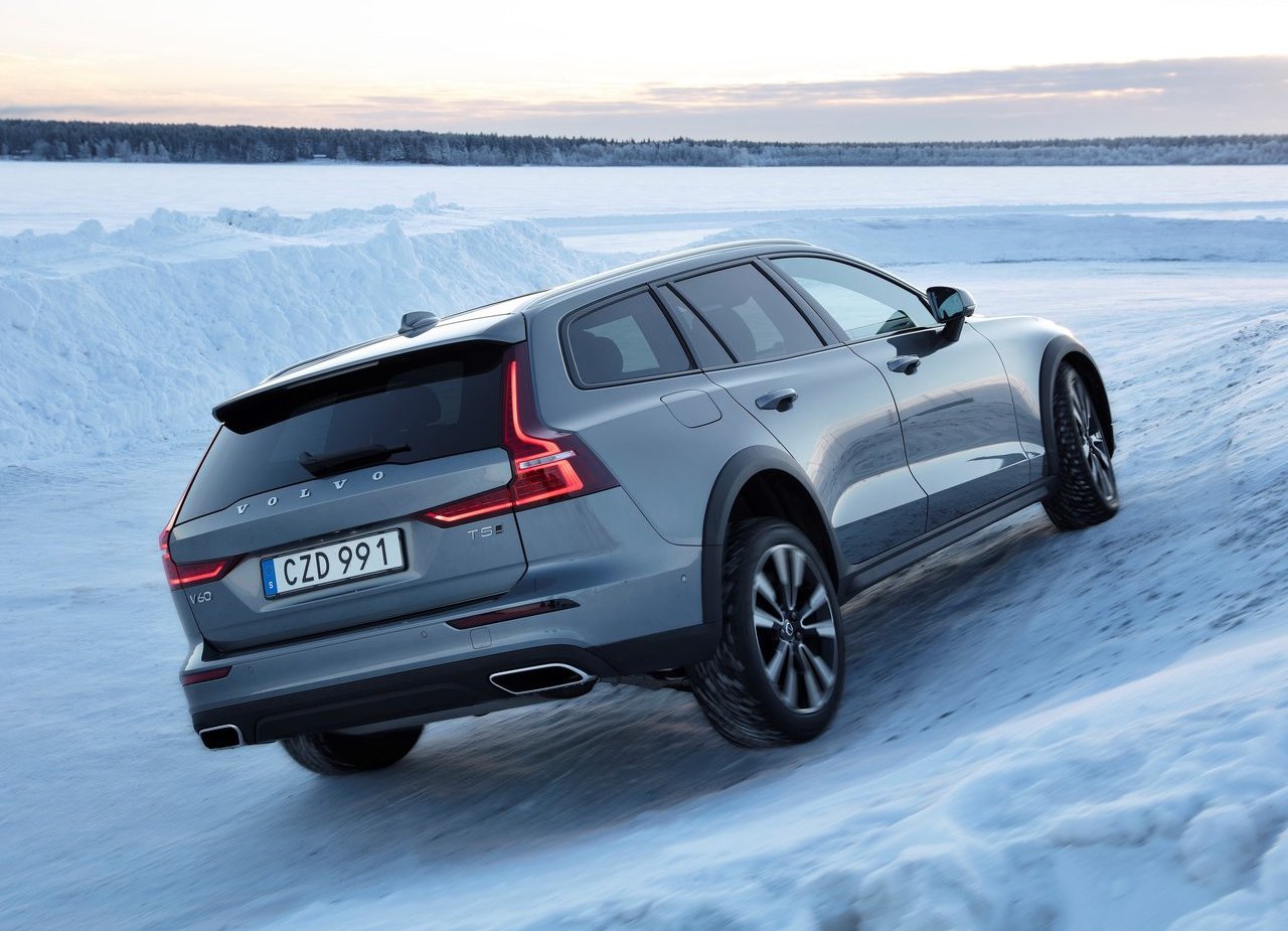2019 - VOLVO V60 CROSS COUNTRY, foto 31