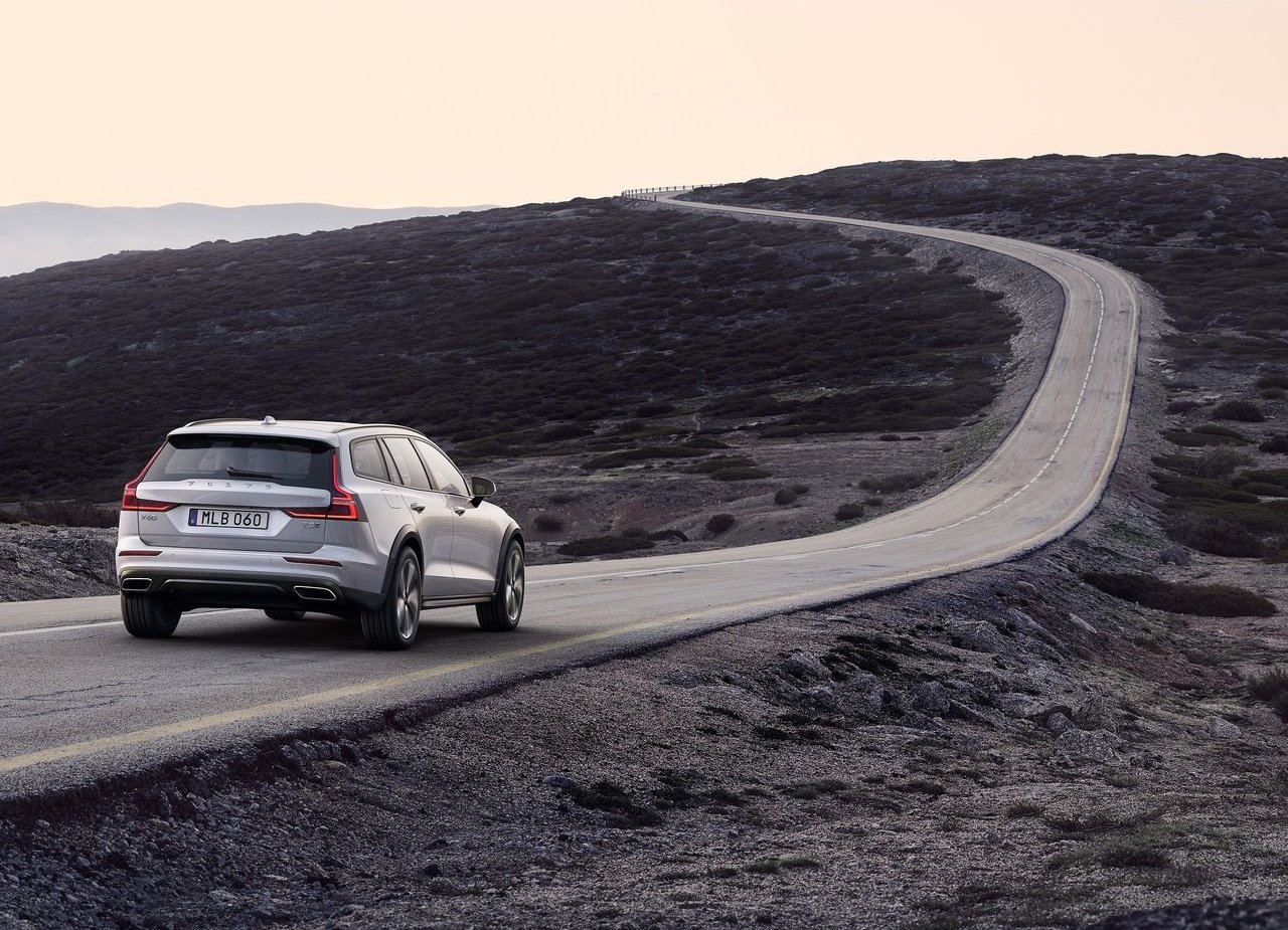 2019 - VOLVO V60 CROSS COUNTRY, foto 35