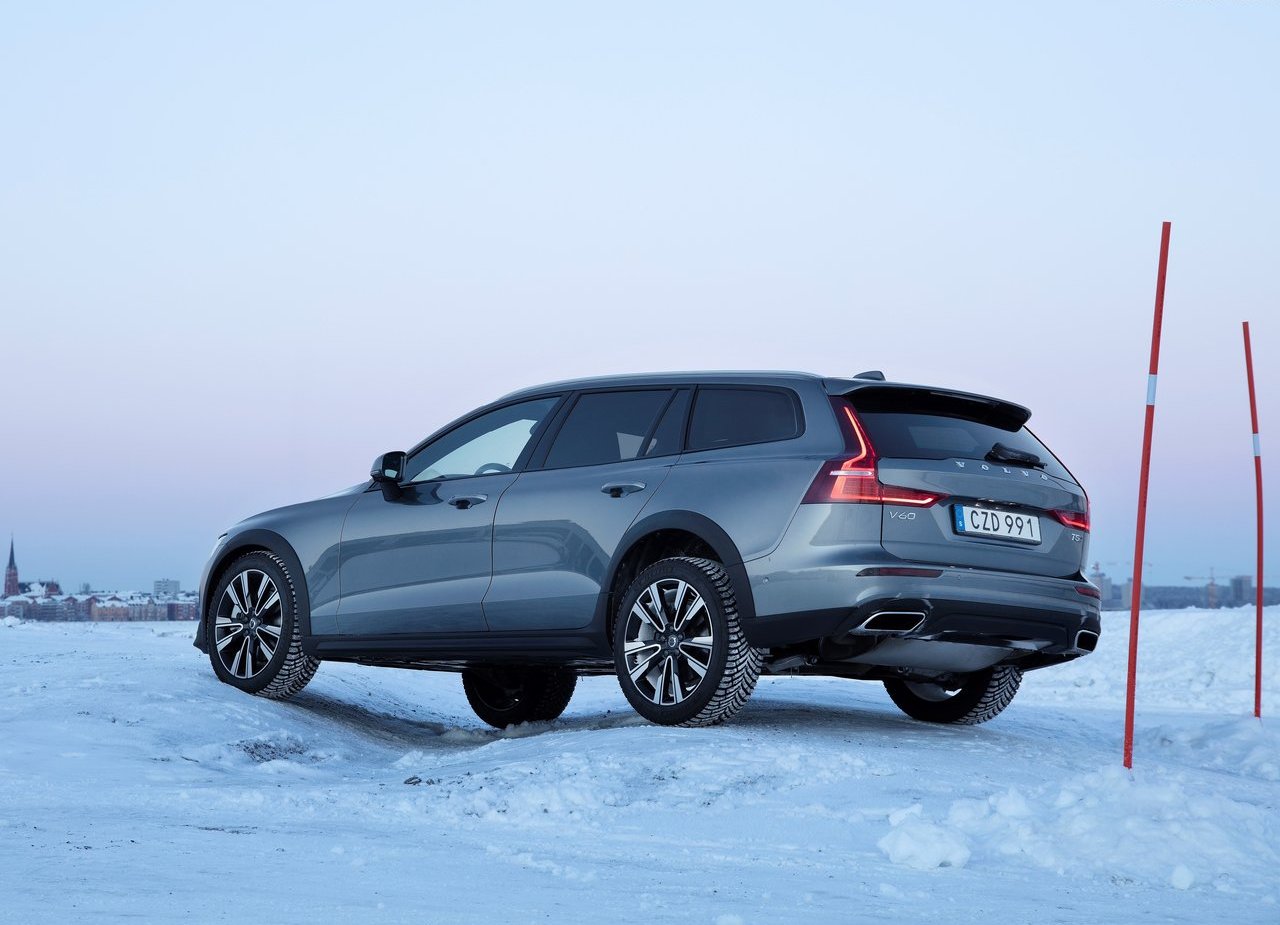 2019 - VOLVO V60 CROSS COUNTRY, foto 39