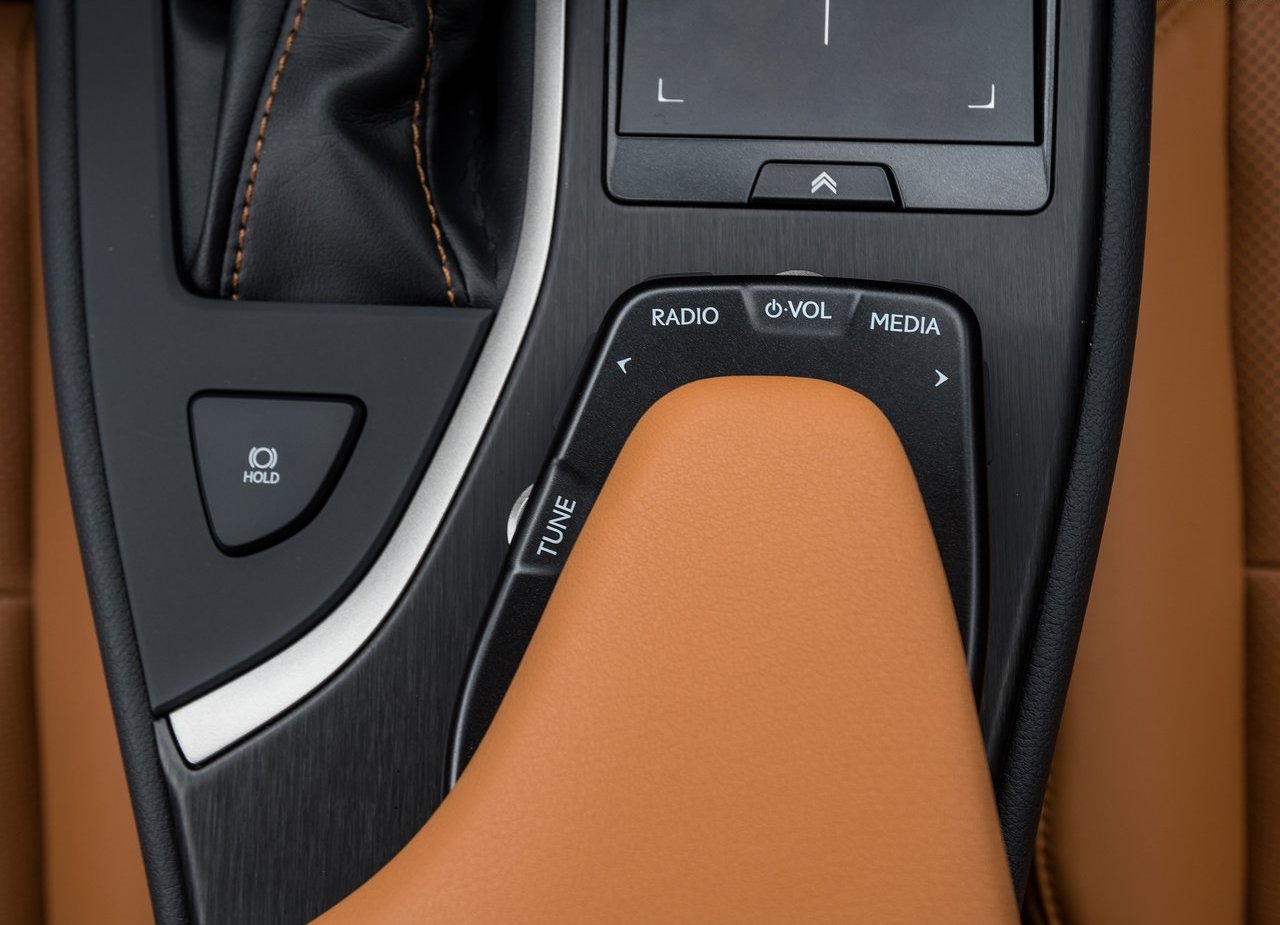 2019 - LEXUS UX US VERSION, foto 103