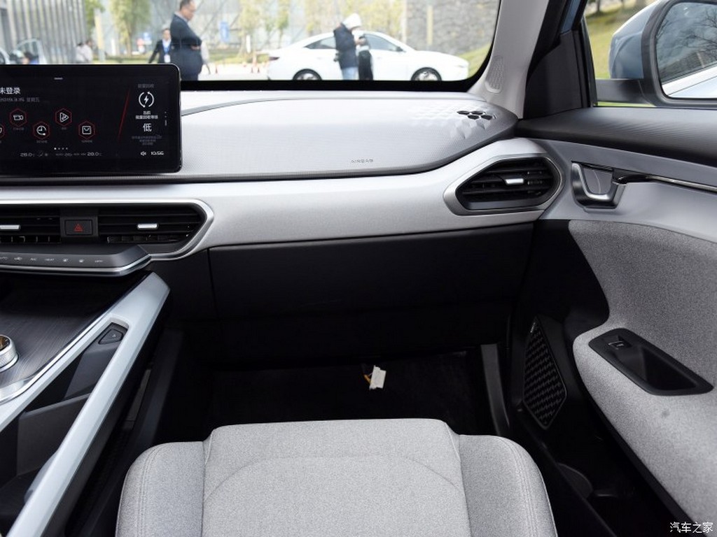 GEELY GE11, foto 27