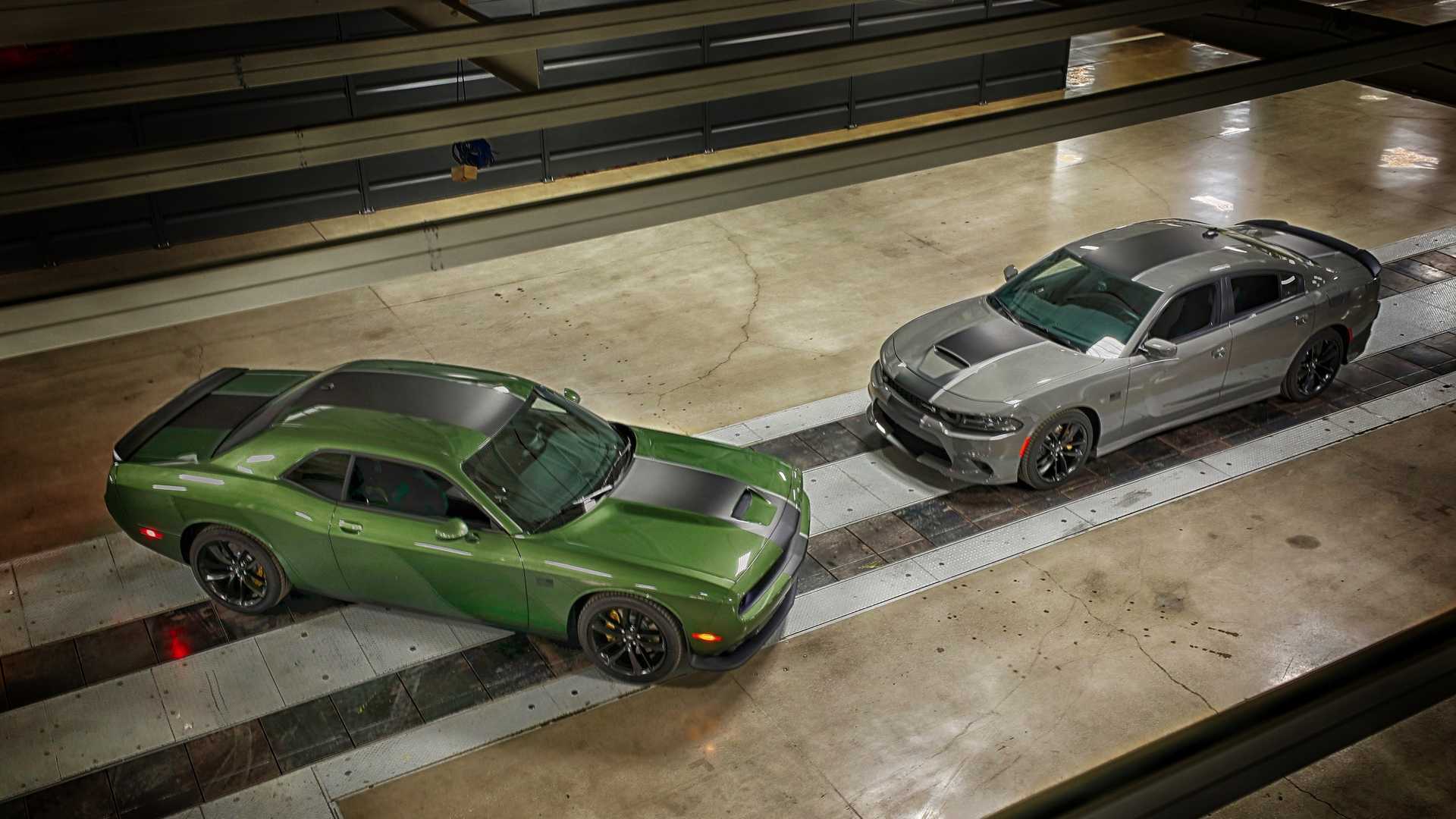 DODGE CHALLENGER AND CHARGER STARS & STRIPES EDITION, foto 1