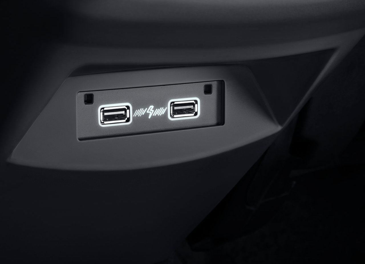 LYNK & CO 01, foto 15