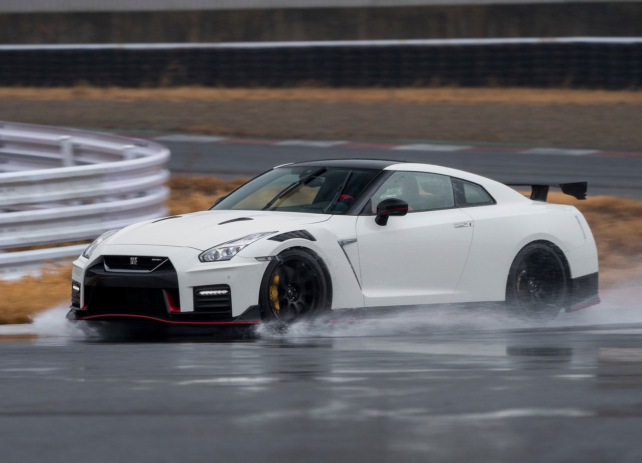 2020 - NISSAN GT-R NISMO, foto 10