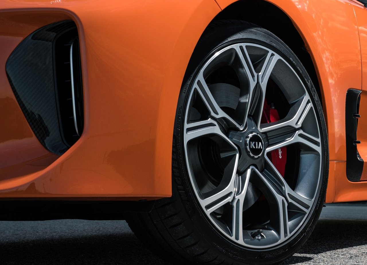 KIA STINGER GTS, foto 12