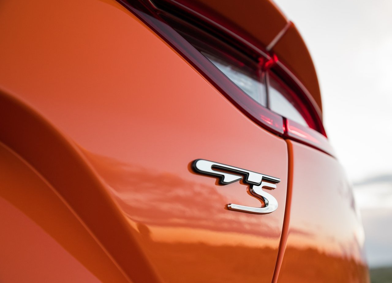 KIA STINGER GTS, foto 14