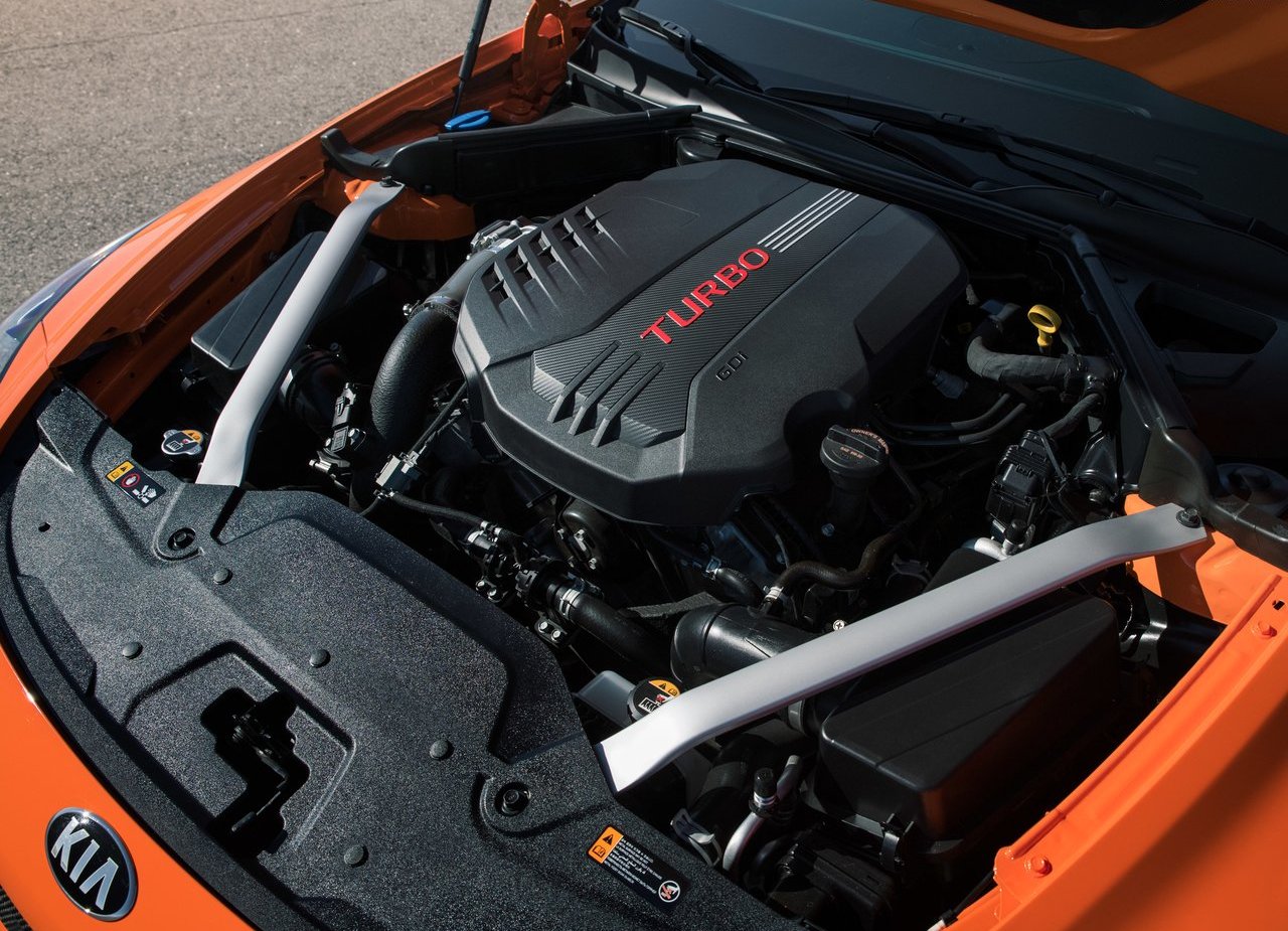 KIA STINGER GTS, foto 16