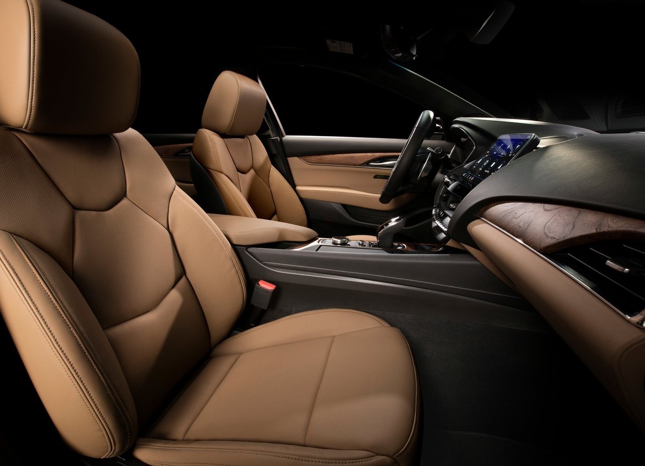 CADILLAC CT5, foto 20