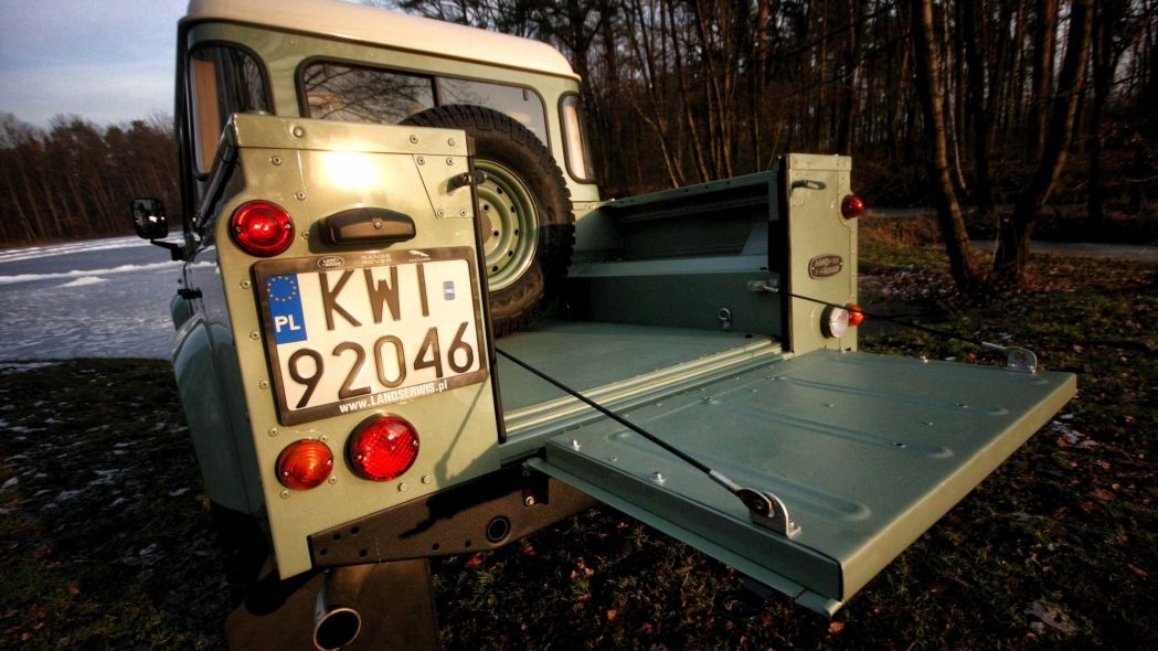 LAND ROVER DEFENDER HERITAGE EDITION BY LAND SERWIS, foto 9