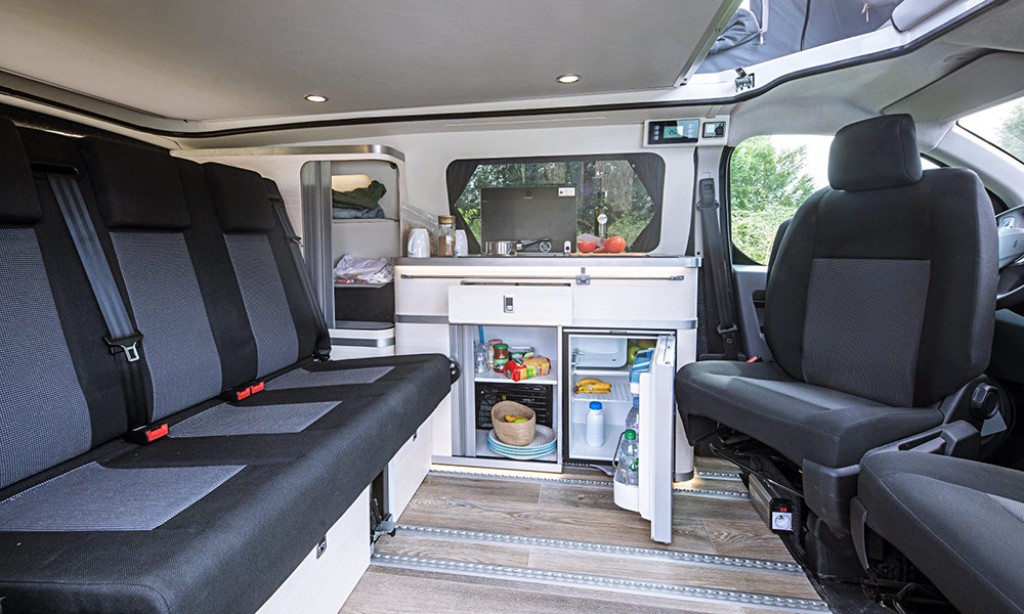 2019 - VOLKSWAGEN CALIFORNIA KLUBBER 4X4 T6 RED EDITION, foto 2