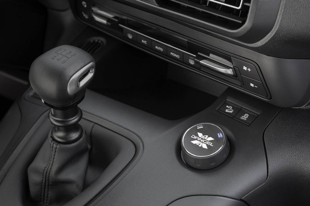2020 - OPEL COMBO CARGO 4X4, foto 11