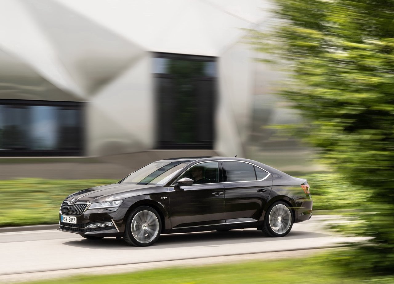 2020 - SKODA SUPERB, foto 10