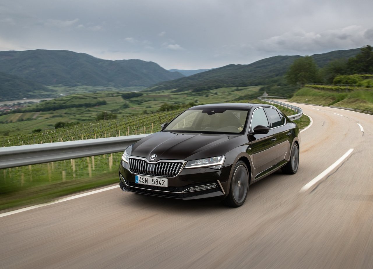2020 - SKODA SUPERB, foto 11