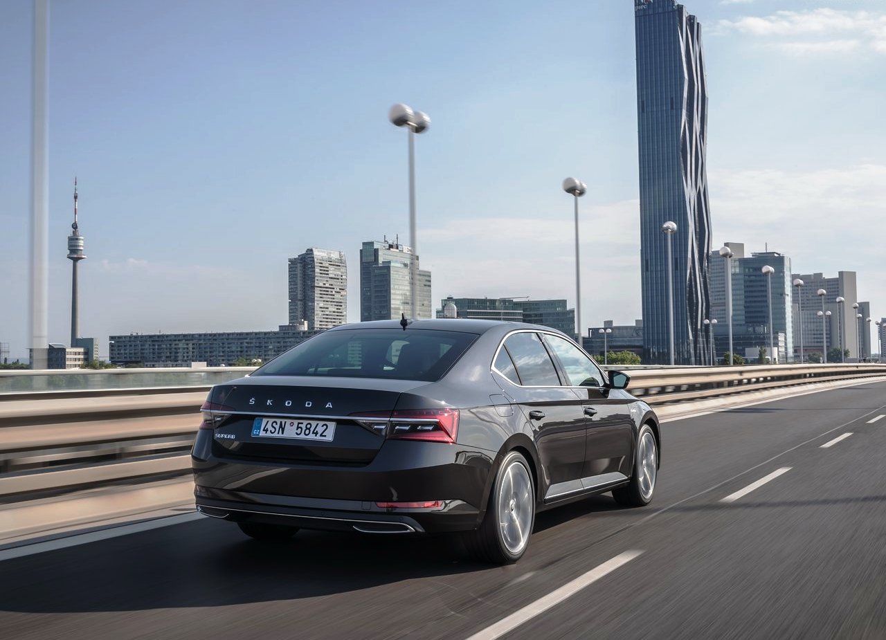 2020 - SKODA SUPERB, foto 24