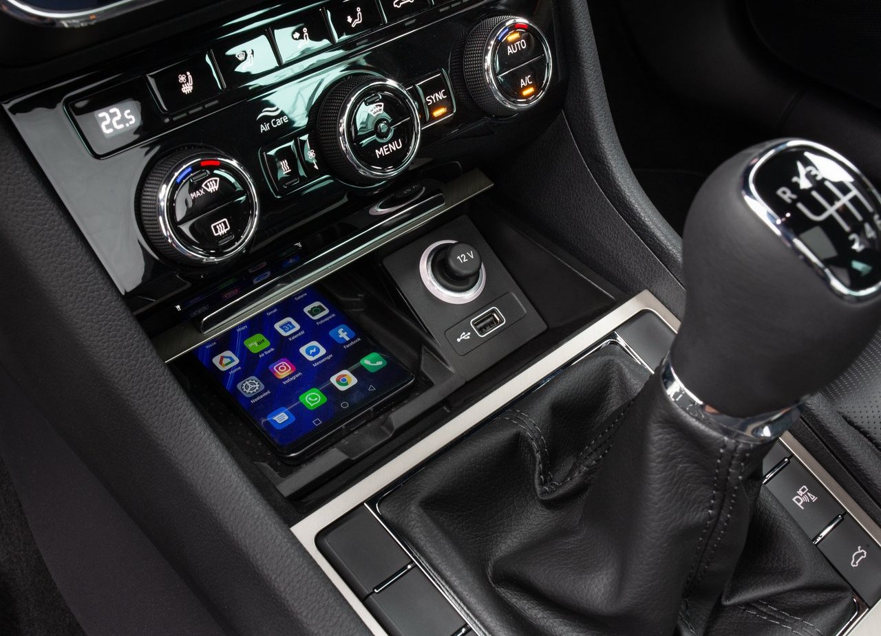 2020 - SKODA SUPERB, foto 44