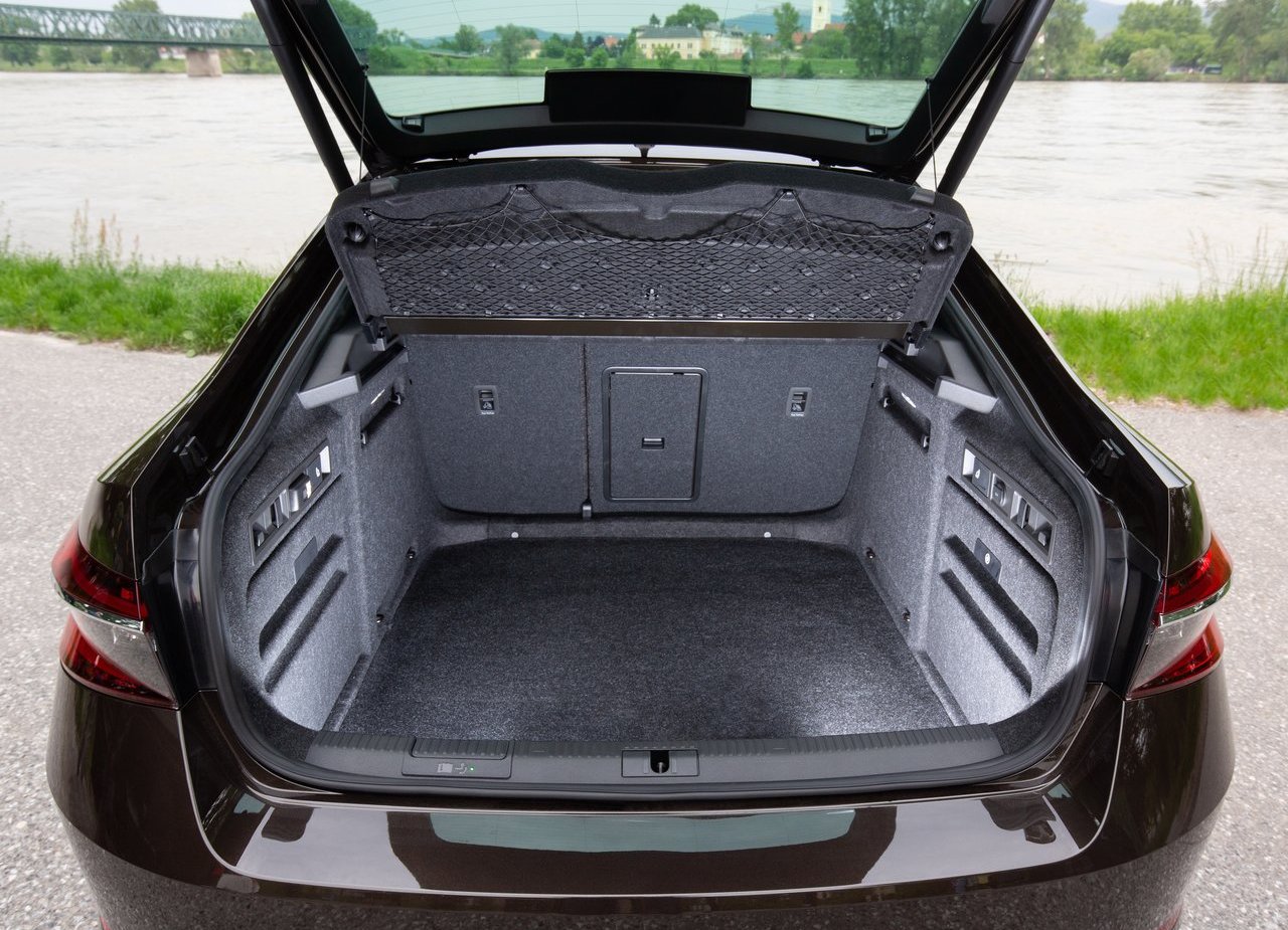 2020 - SKODA SUPERB, foto 59
