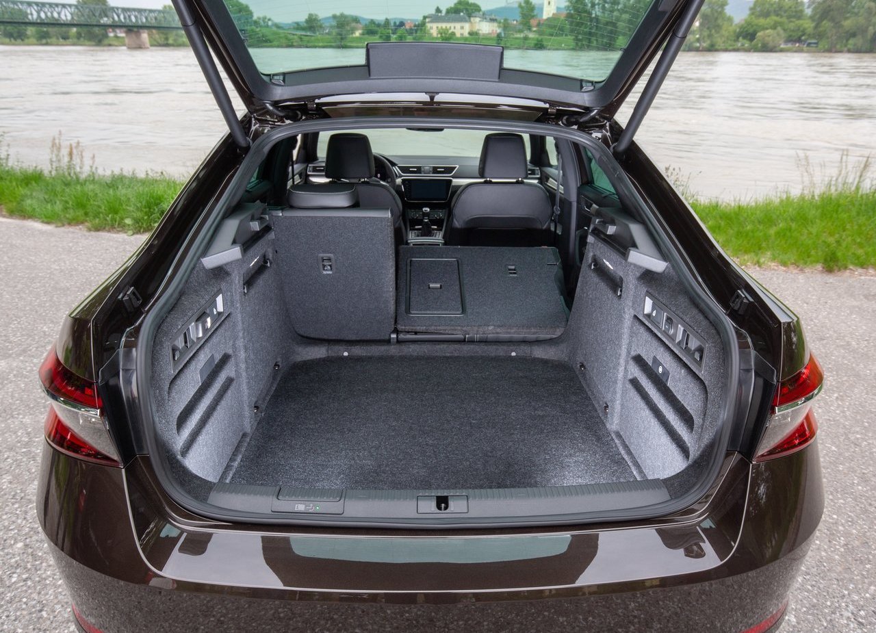 2020 - SKODA SUPERB, foto 60