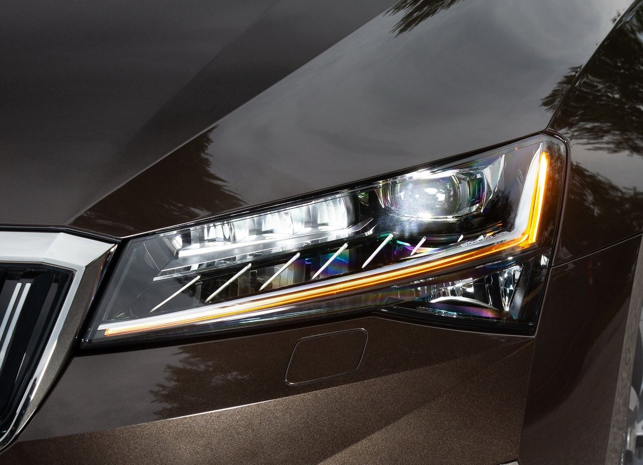 2020 - SKODA SUPERB, foto 65