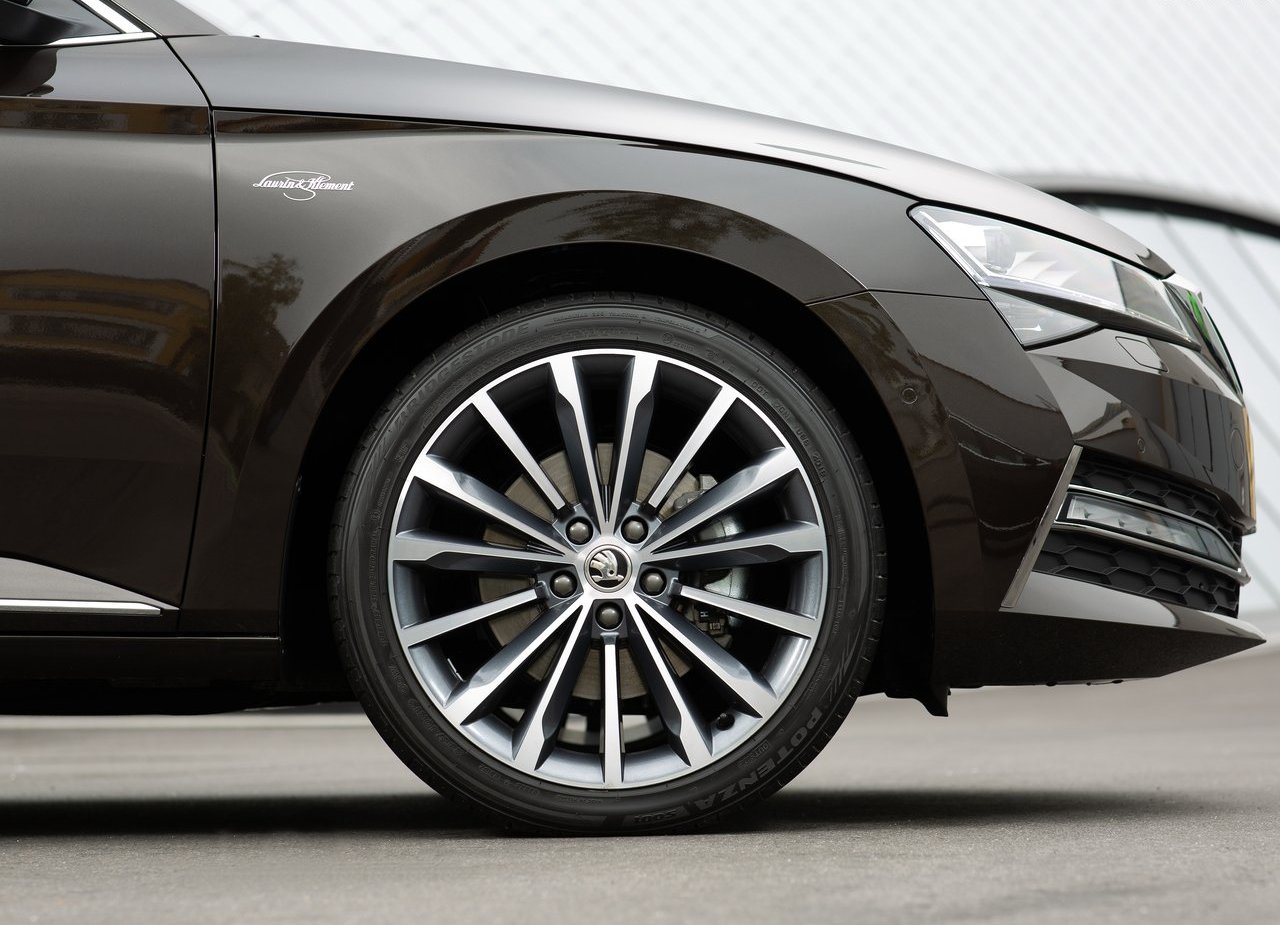 2020 - SKODA SUPERB, foto 69