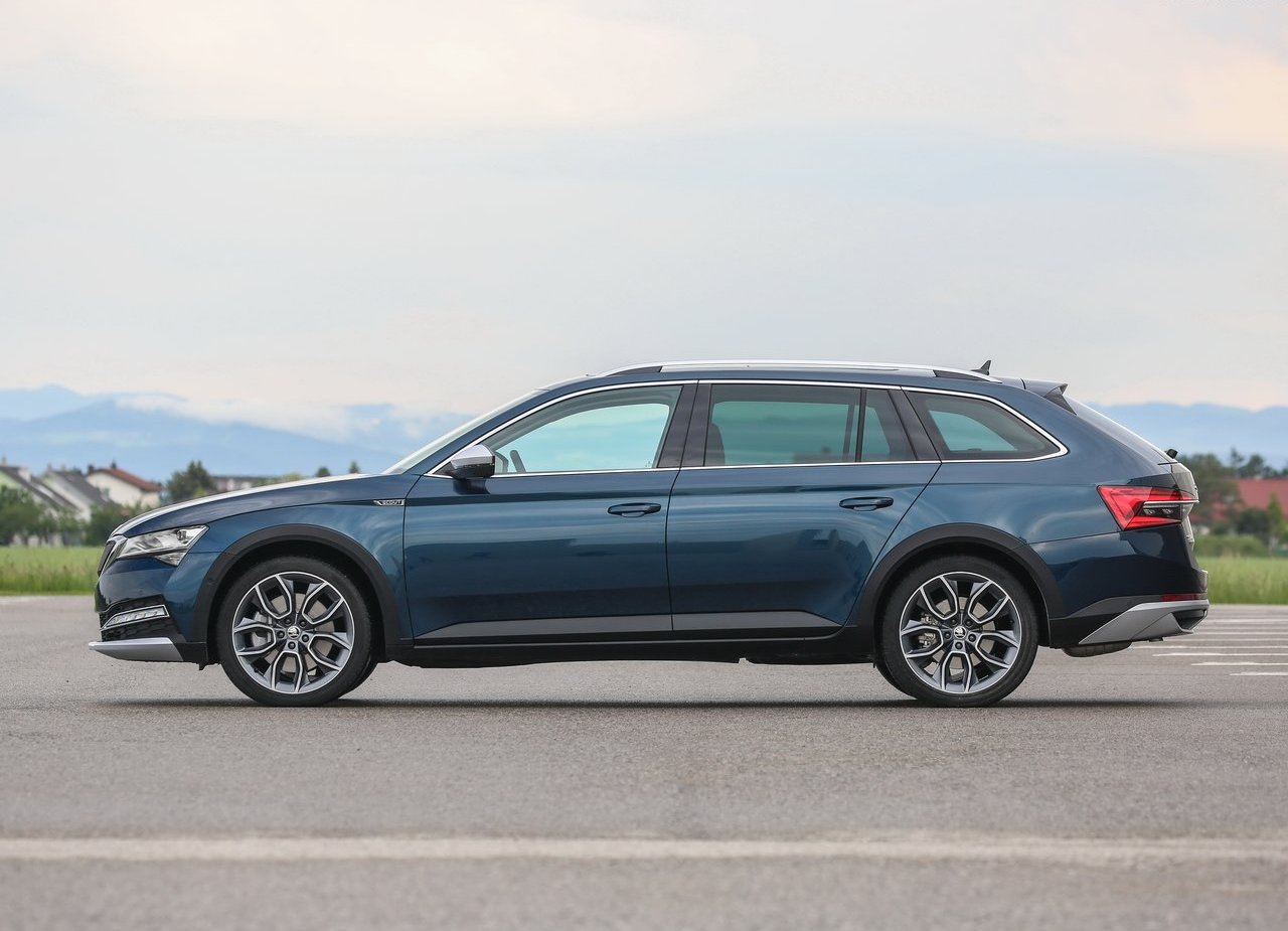 2020 - SKODA SUPERB SCOUT, foto 15