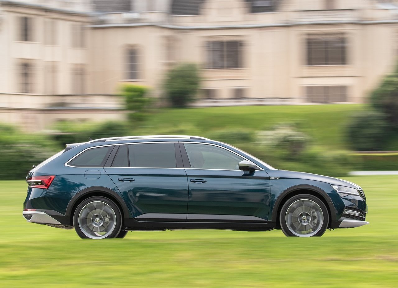 2020 - SKODA SUPERB SCOUT, foto 17
