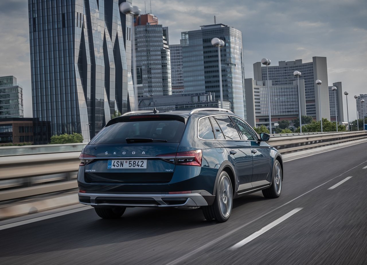 2020 - SKODA SUPERB SCOUT, foto 23