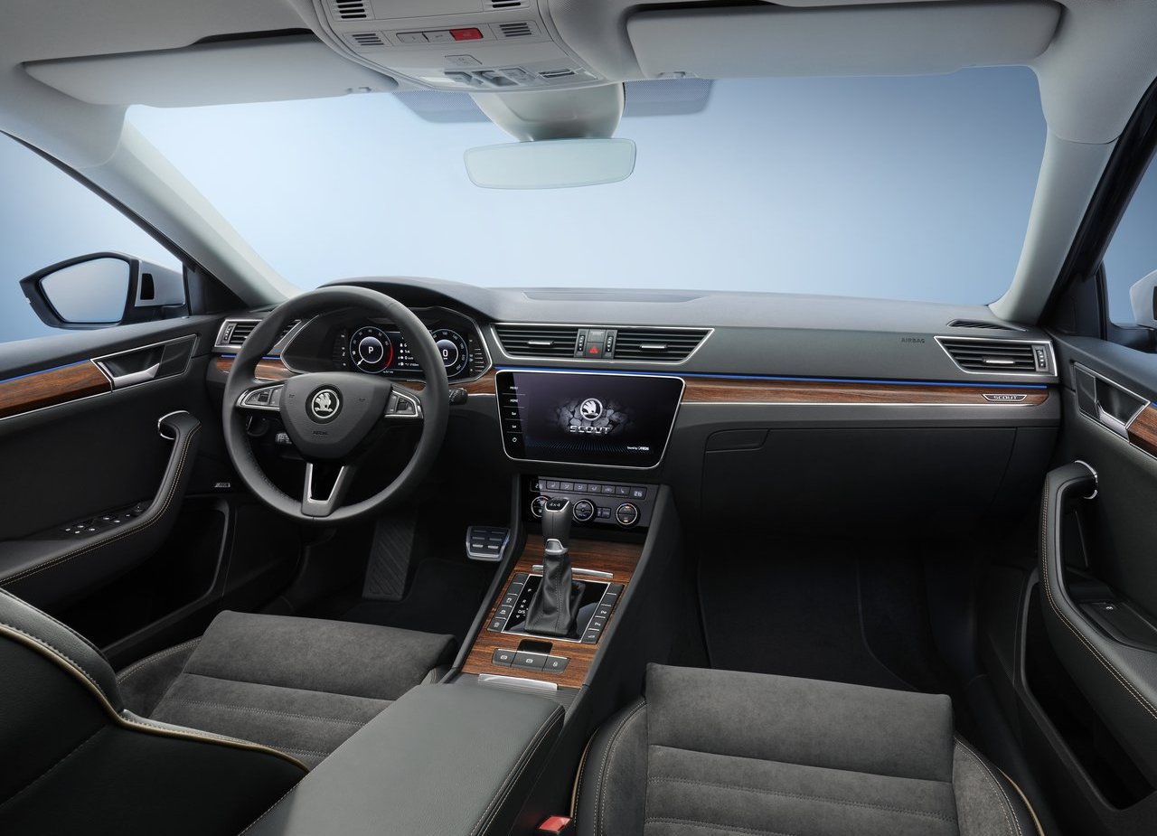 2020 - SKODA SUPERB SCOUT, foto 36