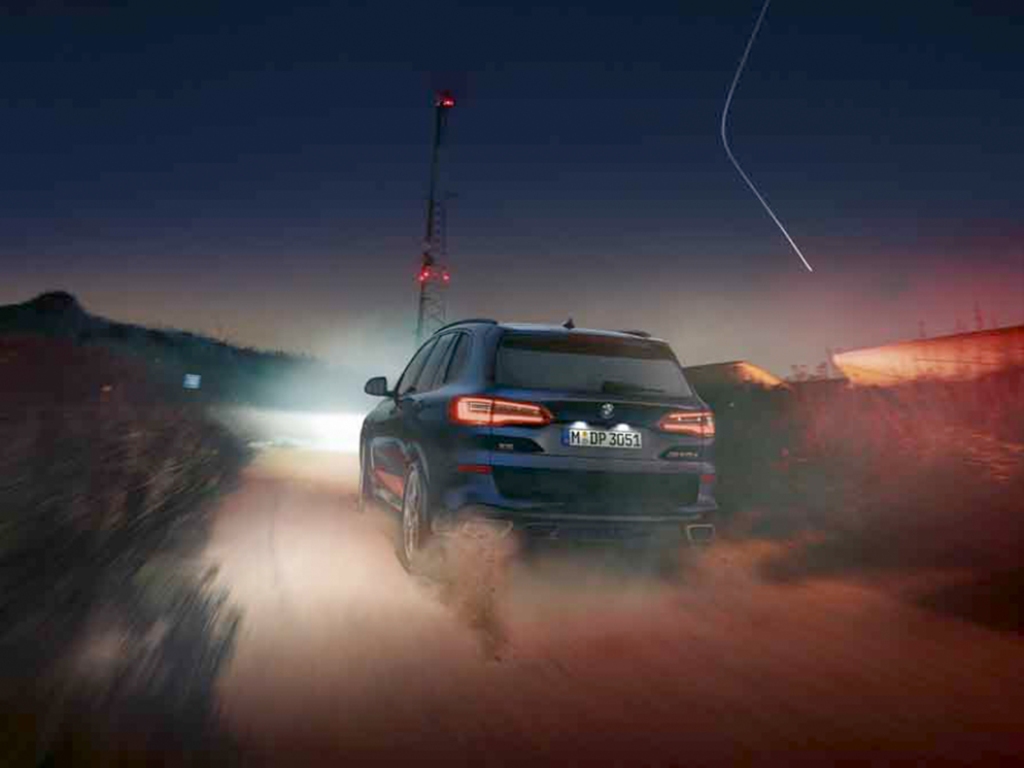 BMW X5 M50i, foto 7