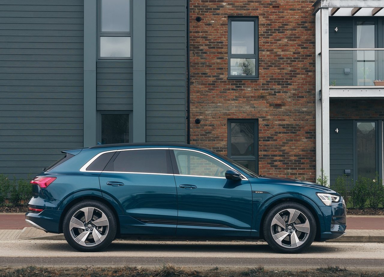 2020 - AUDI E-TRON UK VERSION, foto 41