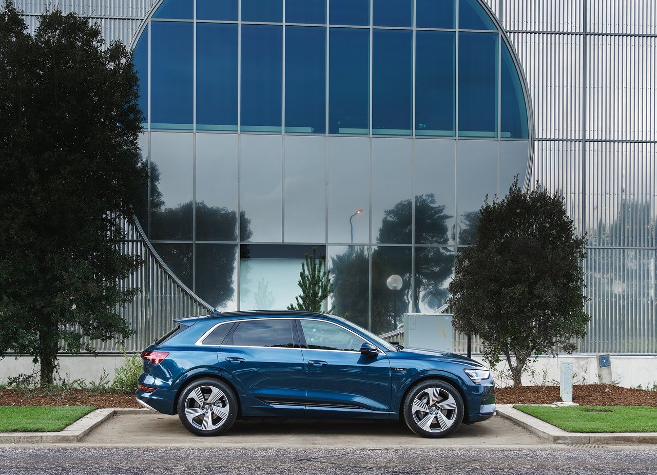 2020 - AUDI E-TRON UK VERSION, foto 43
