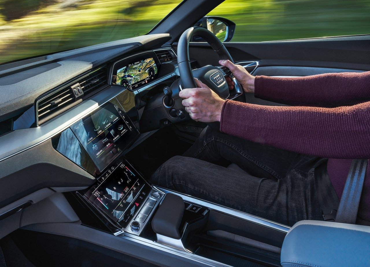 2020 - AUDI E-TRON UK VERSION, foto 92
