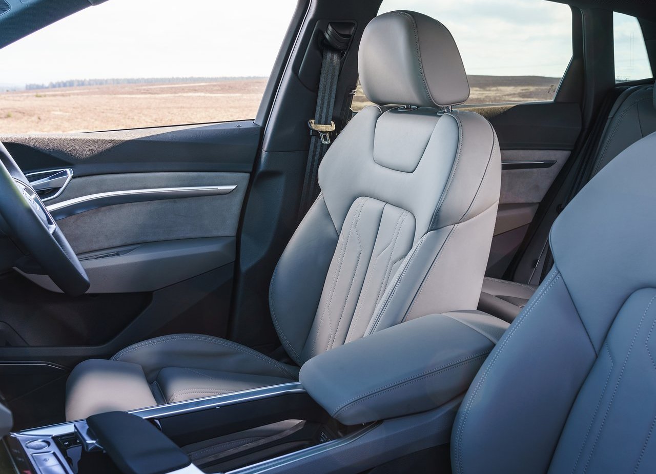 2020 - AUDI E-TRON UK VERSION, foto 93