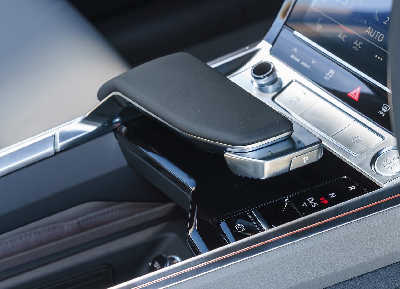 2020 - AUDI E-TRON UK VERSION, foto 97