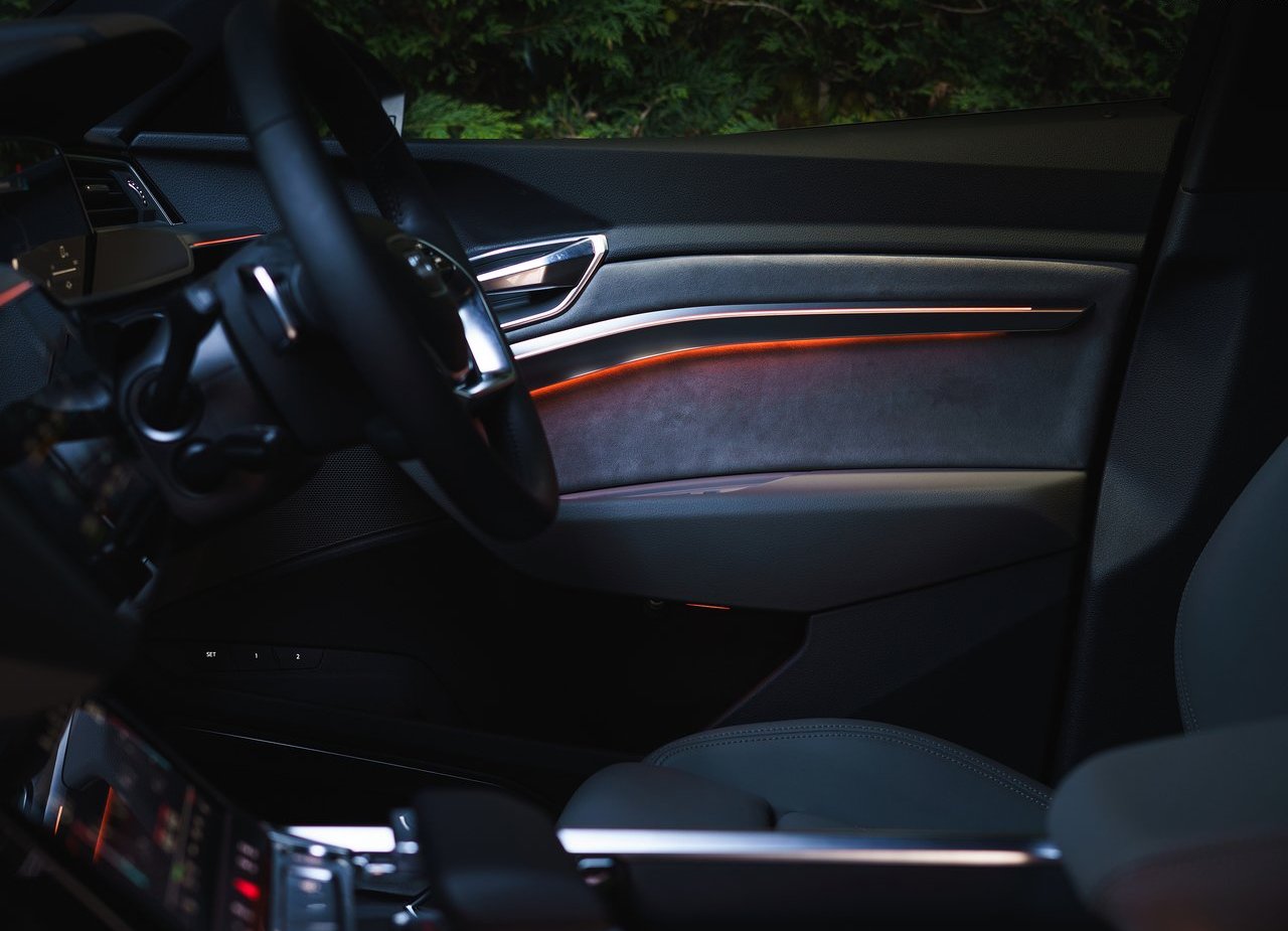 2020 - AUDI E-TRON UK VERSION, foto 104