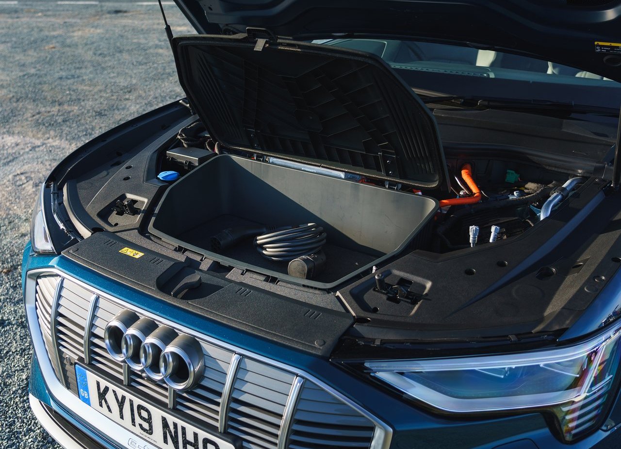2020 - AUDI E-TRON UK VERSION, foto 143
