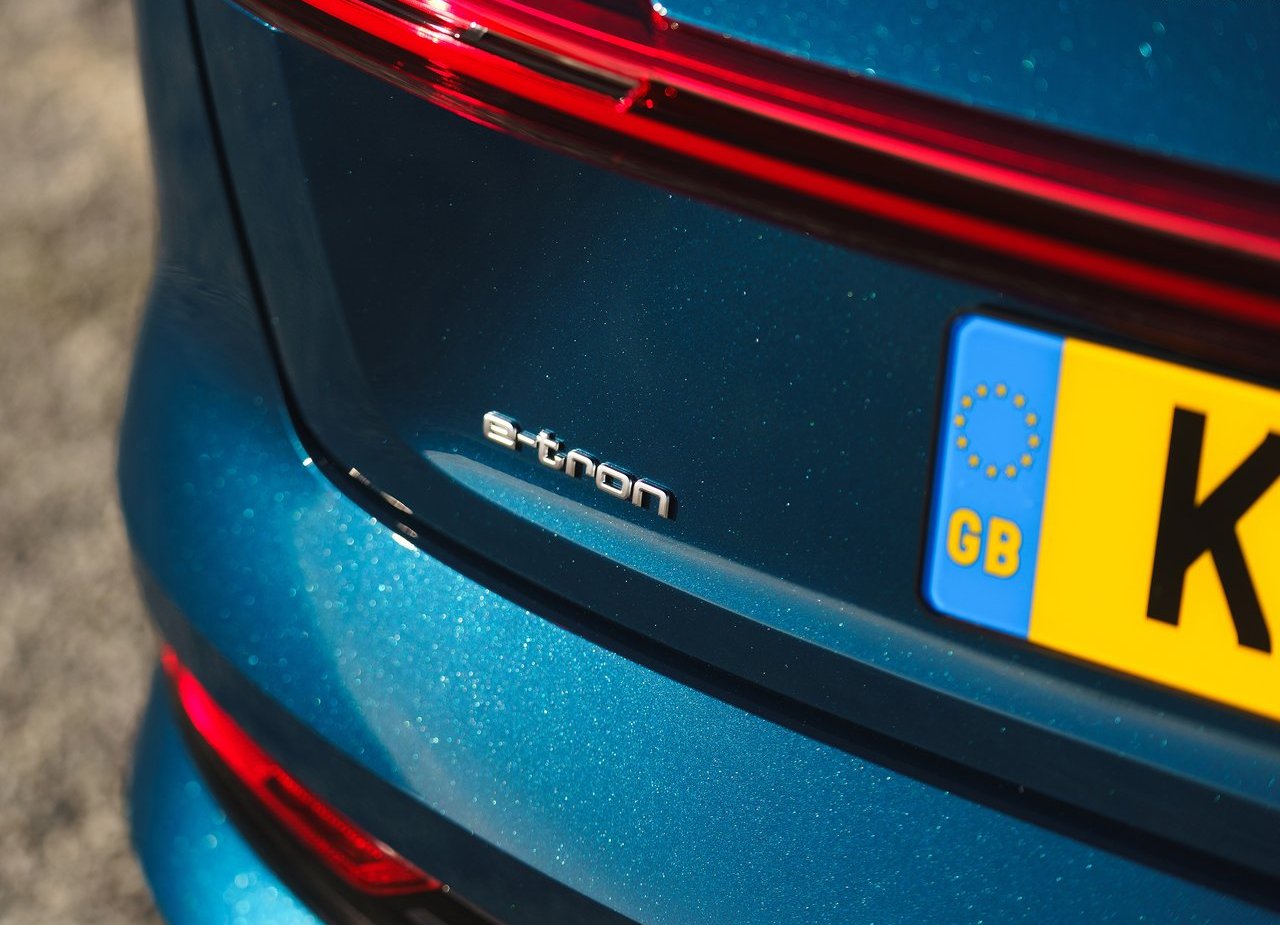 2020 - AUDI E-TRON UK VERSION, foto 147